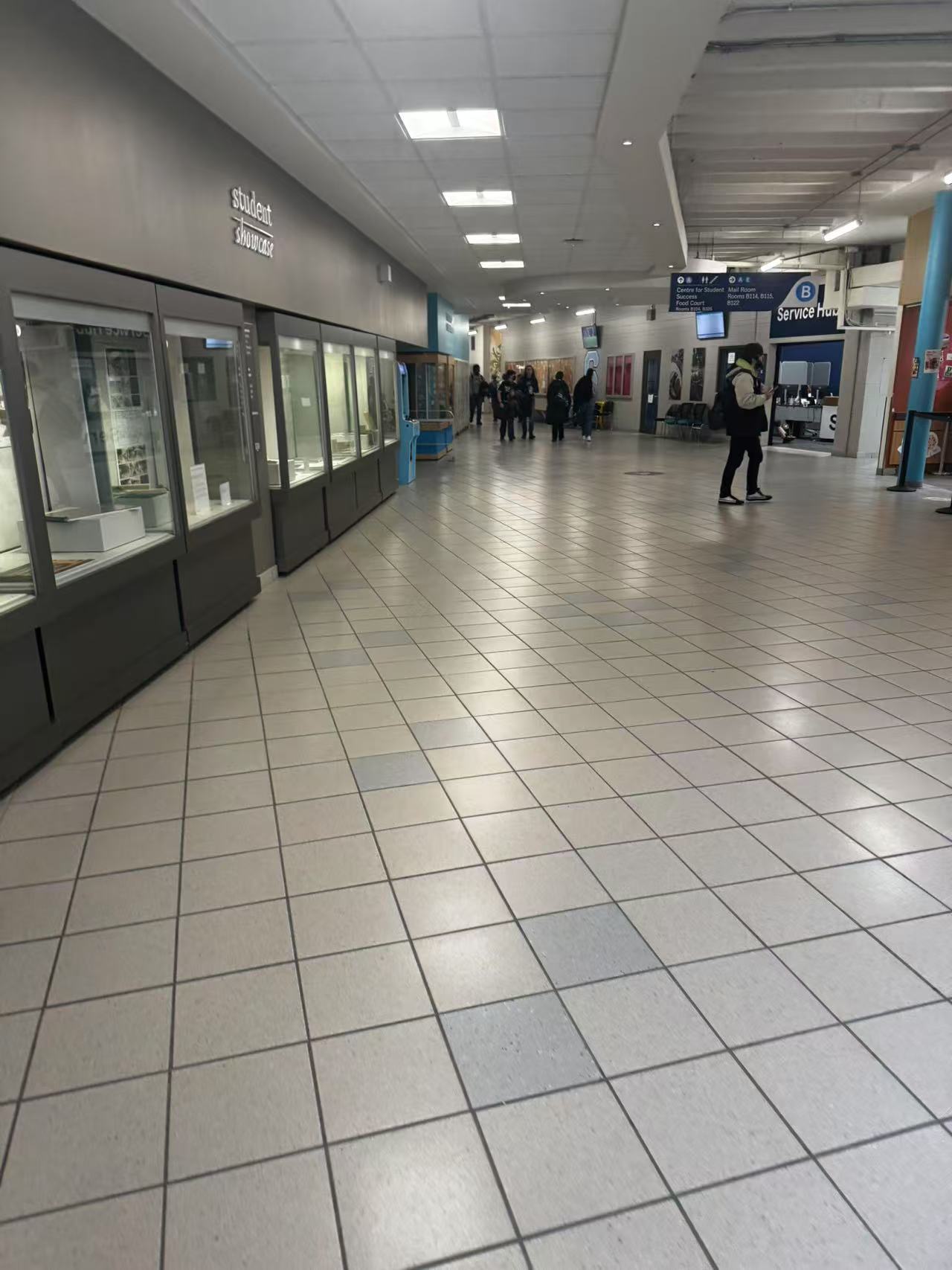 Voices on the way to the canteen