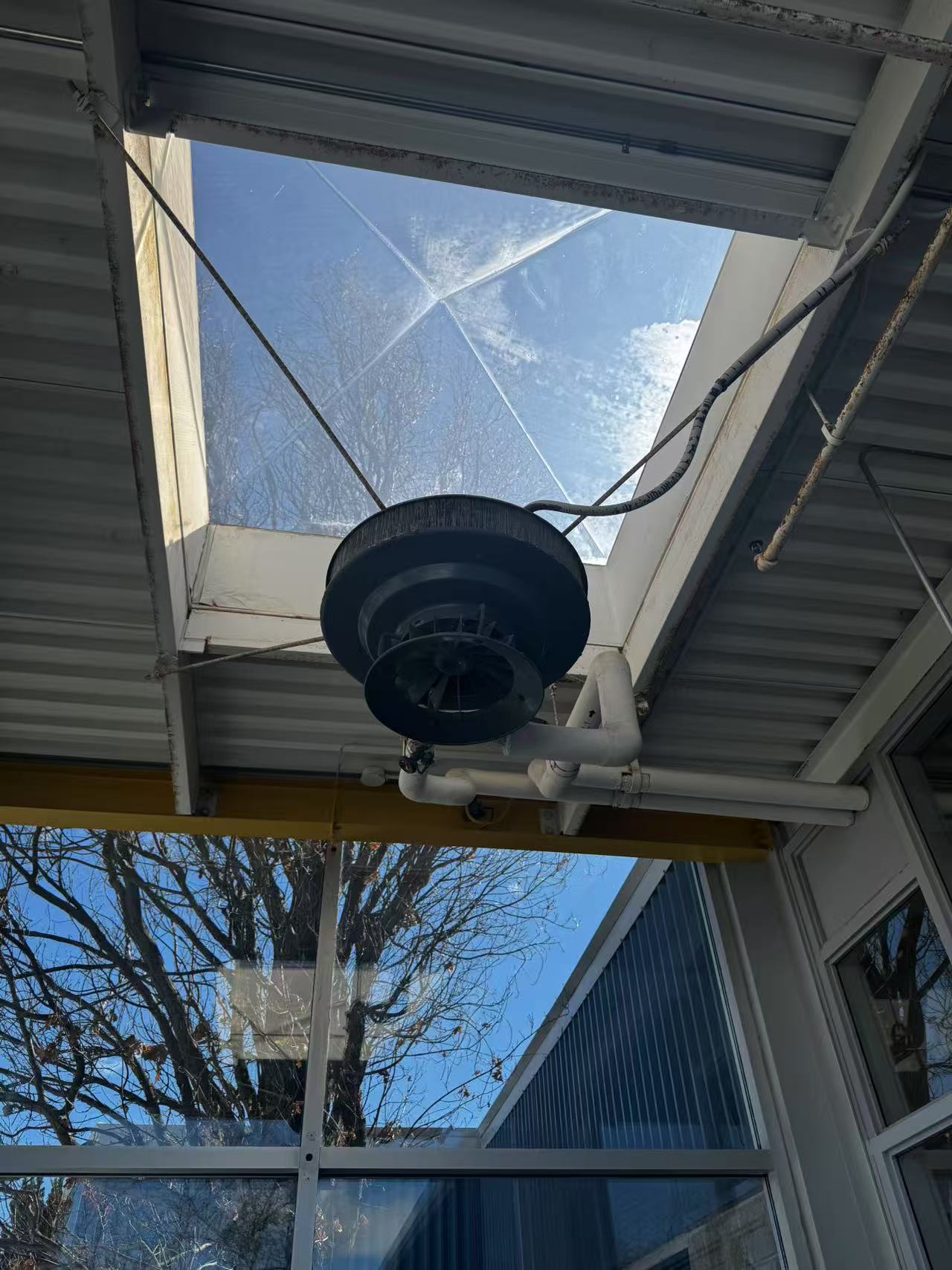 Sound of ventilating fan